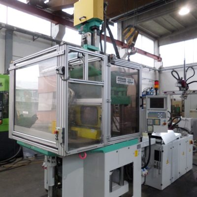 PRESSE A INJECTER 80T ARBURG Verticale - Plateau Rotatif
