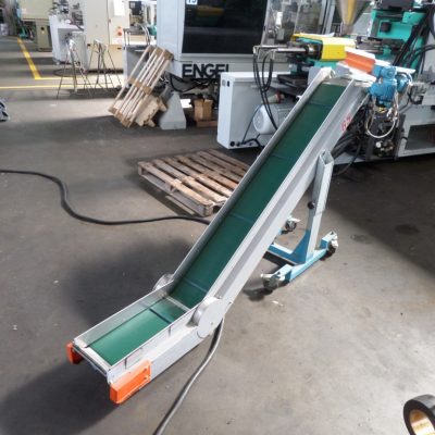 CONVOYEUR DROIT INCLINE REGLABLE 600x1800x600 mm avec séparateur