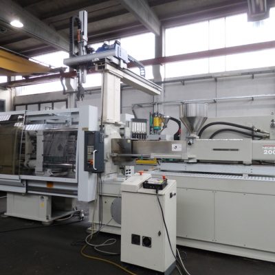 PRESSE A INJECTER 320T NEGRI BOSSI  V320-H2000