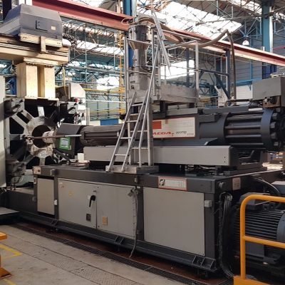 PRESSE A INJECTER SANDRETTO 1100T MEGA T